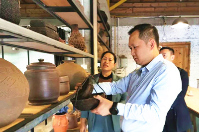 梁明：充分發(fā)掘山竹溝村鄉(xiāng)土特色，打造山竹溝黎家品牌